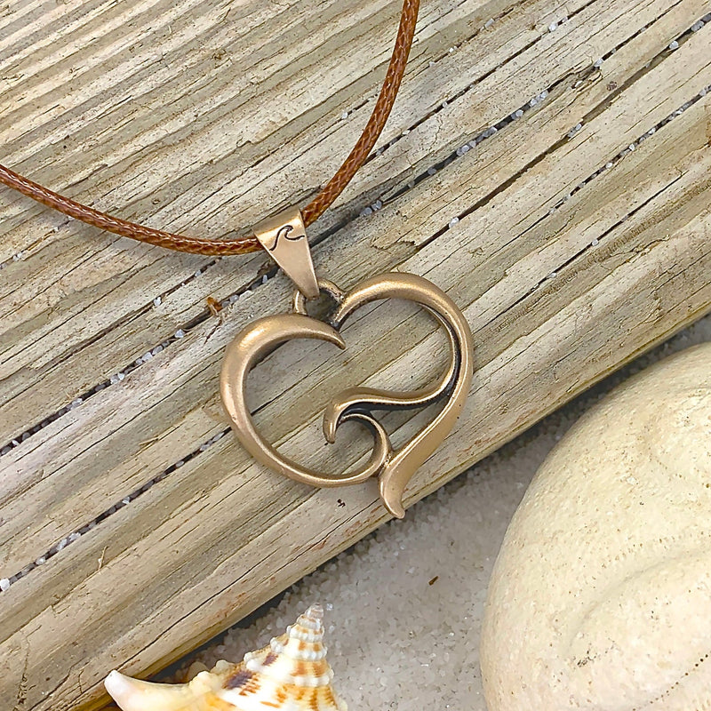 Ocean Wave Necklace for Women - Heart of The Ocean Pendant, Ocean Lover Gifts, Sea Life Jewelry, Heart with Wave Necklace