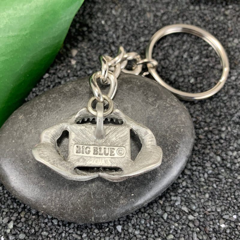 Shark Jaw Key Chain for Men and Women - Shark Tooth Key Fob, Scuba Diving Key Chains, Shark Tooth Charm with Dive Flag, Gifts for Shark Lovers