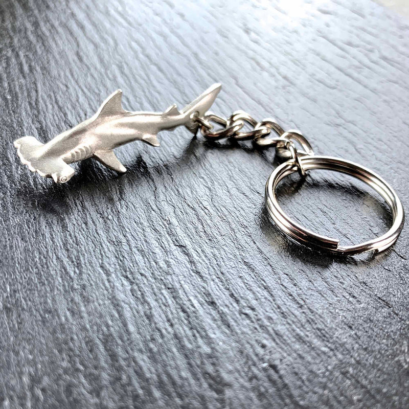 Hammerhead Shark Keychain for Men and Women- Hammerhead Shark Charm, Gifts for Shark Lovers,  Realistic Shark Key Fob, Sea Life Keychain, Scuba Gifts