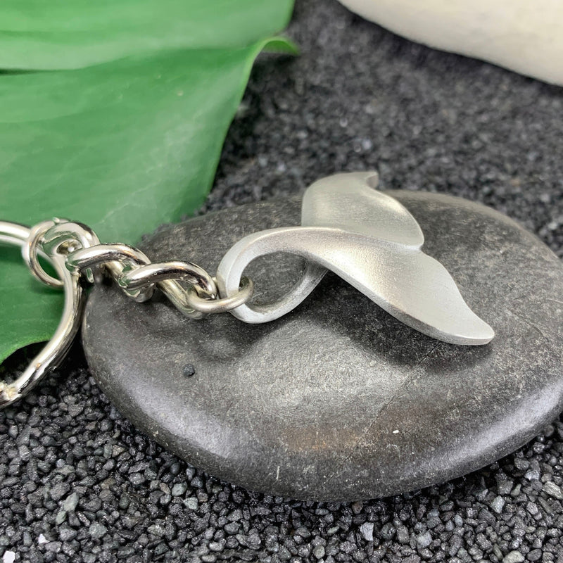 Whale Tail Keychain for Men and Women- Whale Tail Keychain Charm, Gift for Whale Watcher, Whale Fluke Keyring, Whale Tail Key Fob, Sea Life Keychain